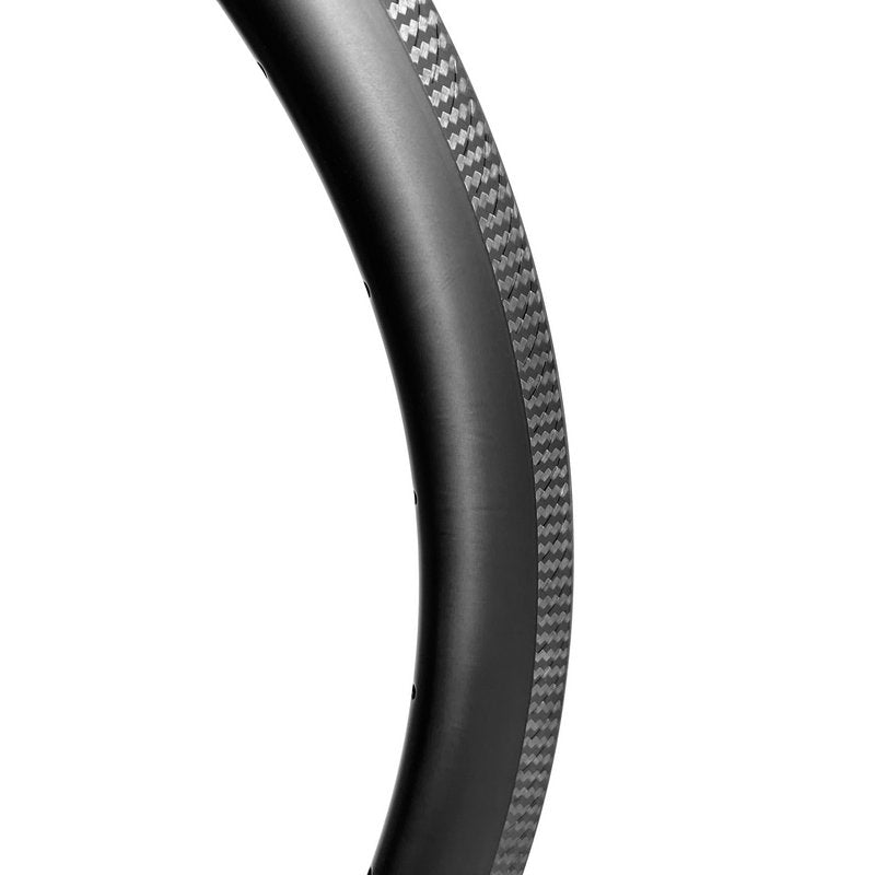 JANTE VÉLO DE ROUTE CARBONE AIRWOLF 700C – Pour Frein à Disque, Profondeur 45mm, Largeur 25mm, Tubeless, 24 Trous