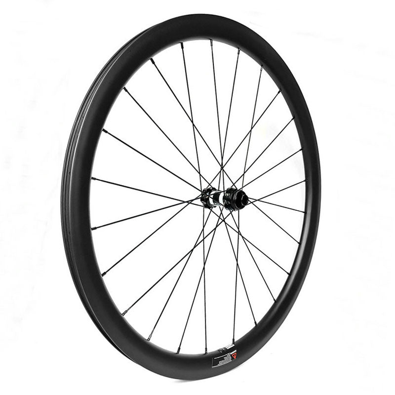 DT_350_carbon_wheel_disc_2048x